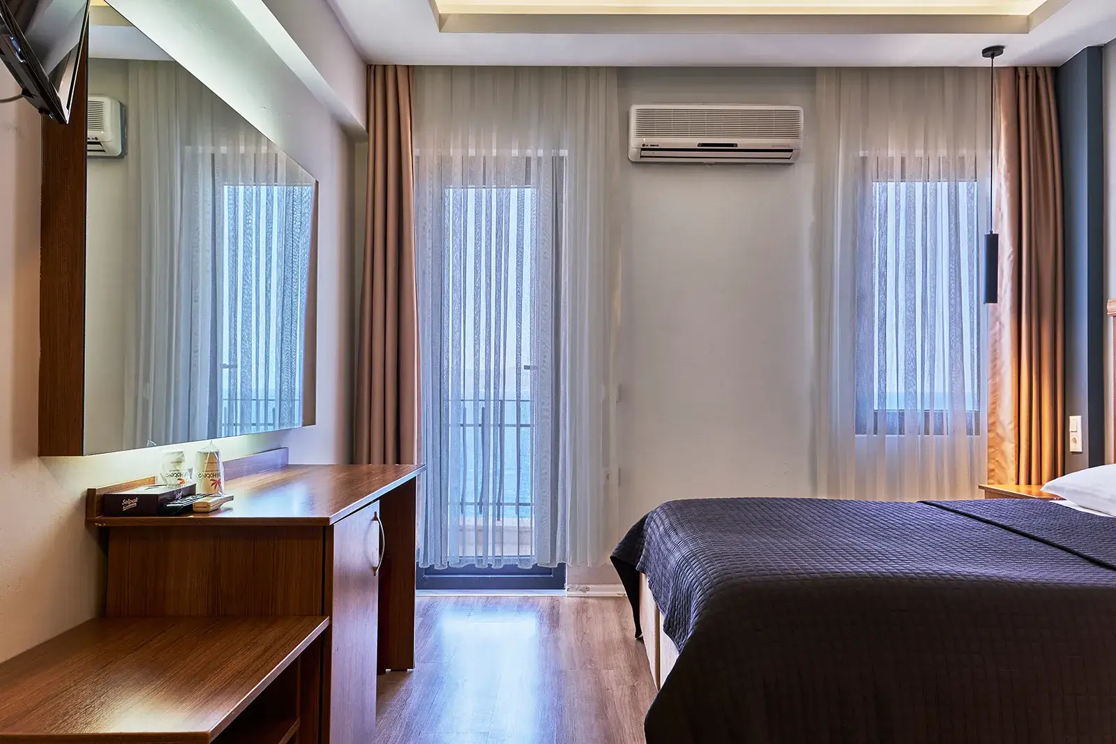 Aquaprincess Hotel - Suit Room